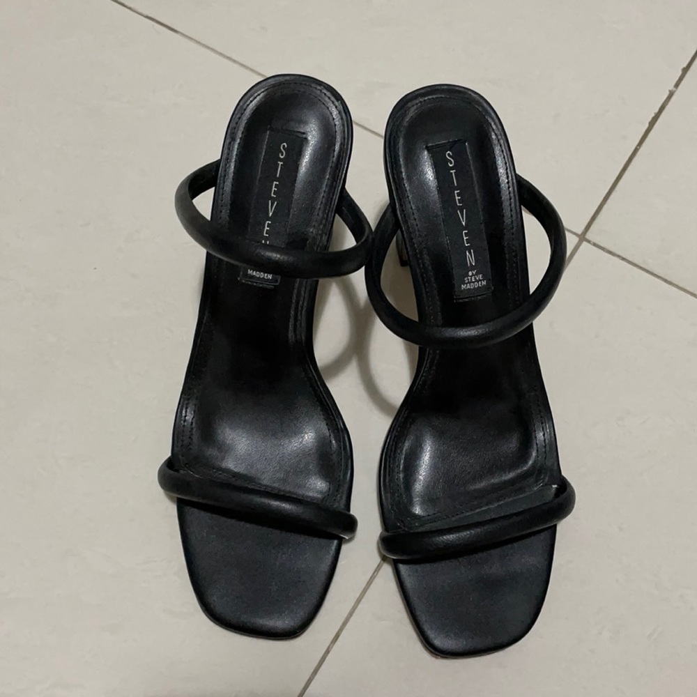 Strappy black sandals